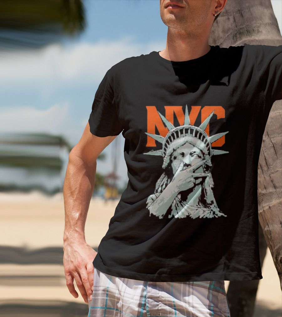 NYC Statue Of Liberty Peace Gesture Iconic Liberty T-Shirt