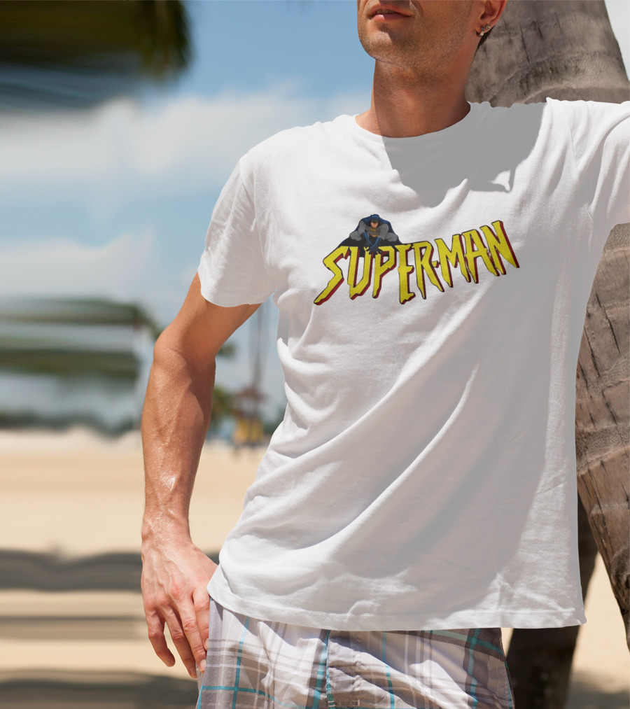 Batman Crouching On Superman Lettering DC Comics T-Shirt