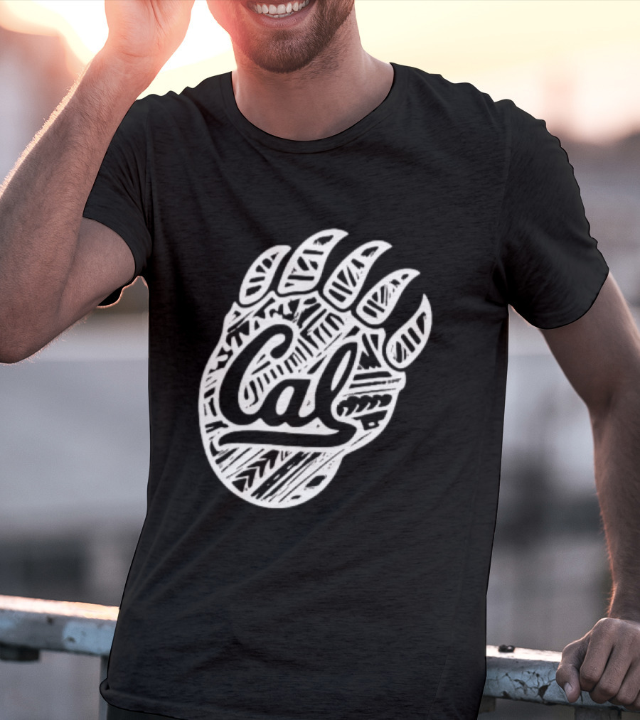 Trending Chicago Bears Football Bear Paw Cal T-Shirt