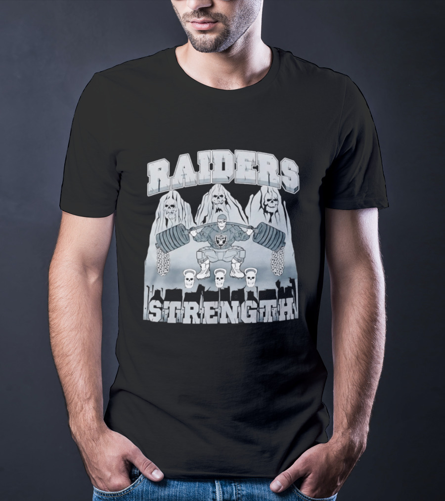 Raiders Strength Skull Weightlifter Grunge Style Powerlifting Motif T-Shirt