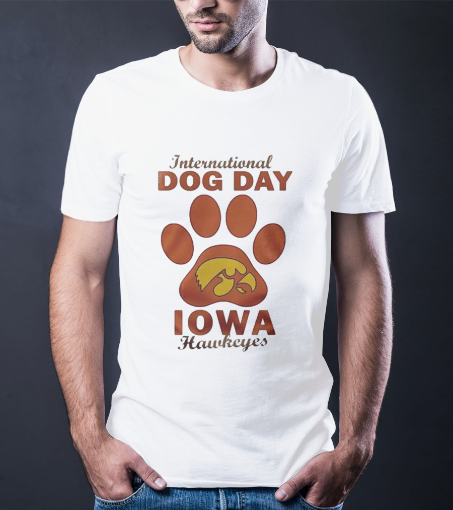 International Dog Day Iowa Hawkeyes Paw Print T-Shirt