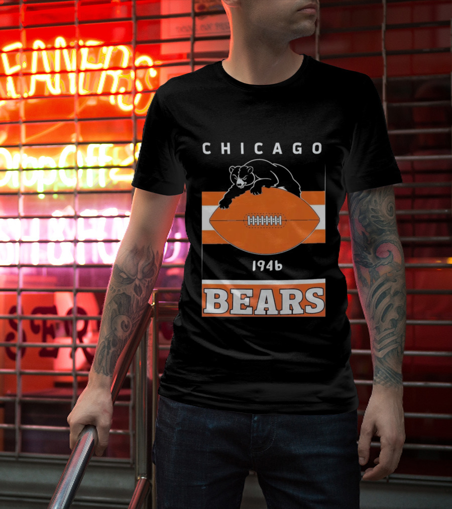 Chicago Bears 1946 Football Vintage Team History T-Shirt