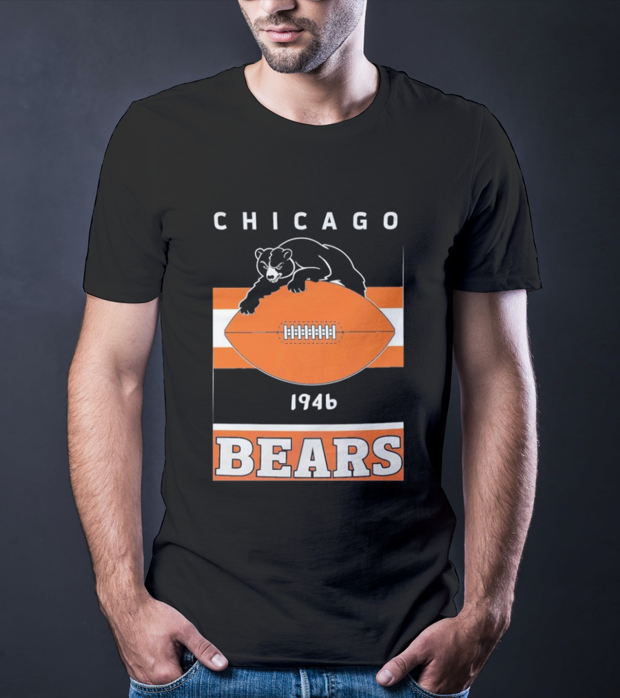Chicago Bears 1946 Football Vintage Team History T-Shirt
