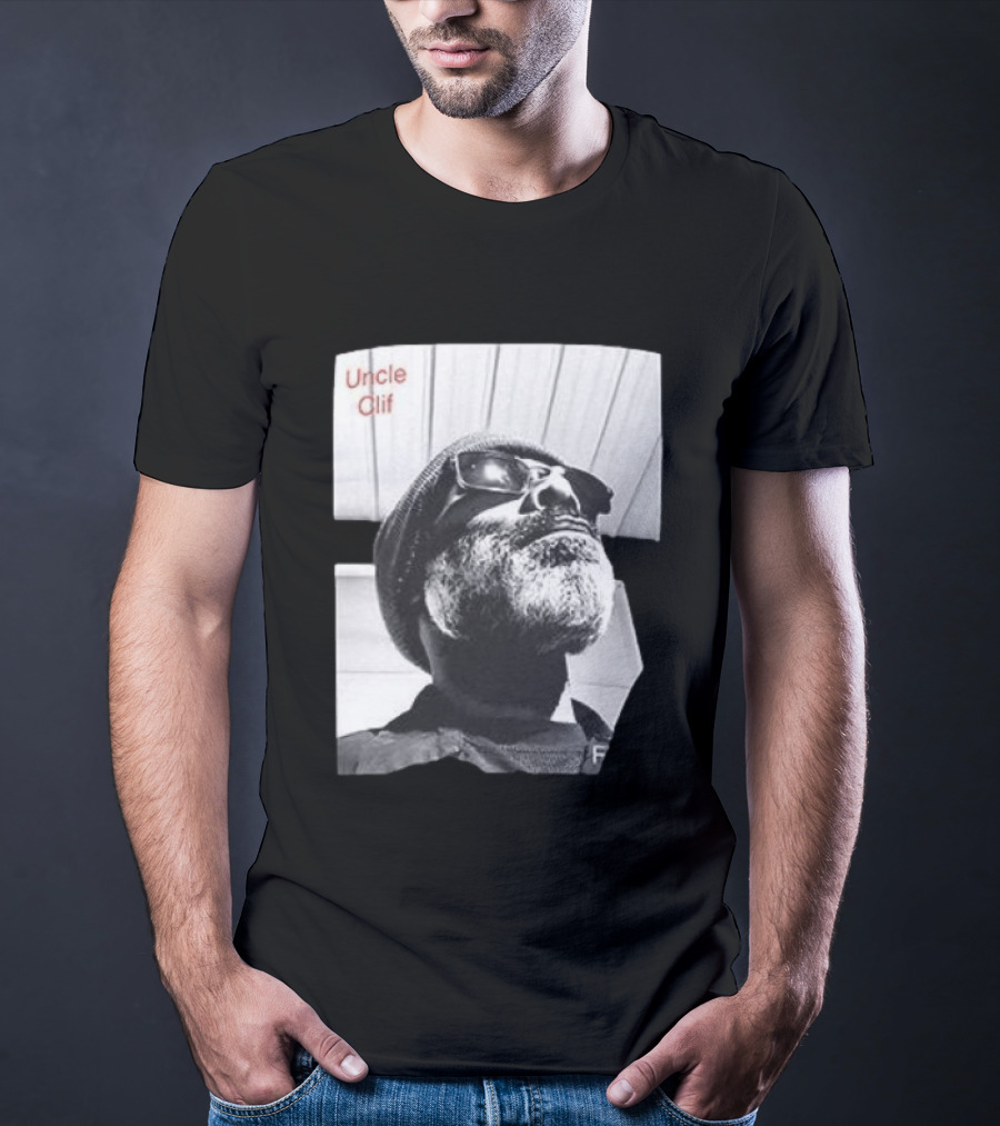 Uncle Clif Bring Back Common Sense Vintage Style Black And White Bearded Man In Sunglasses T-Shirt