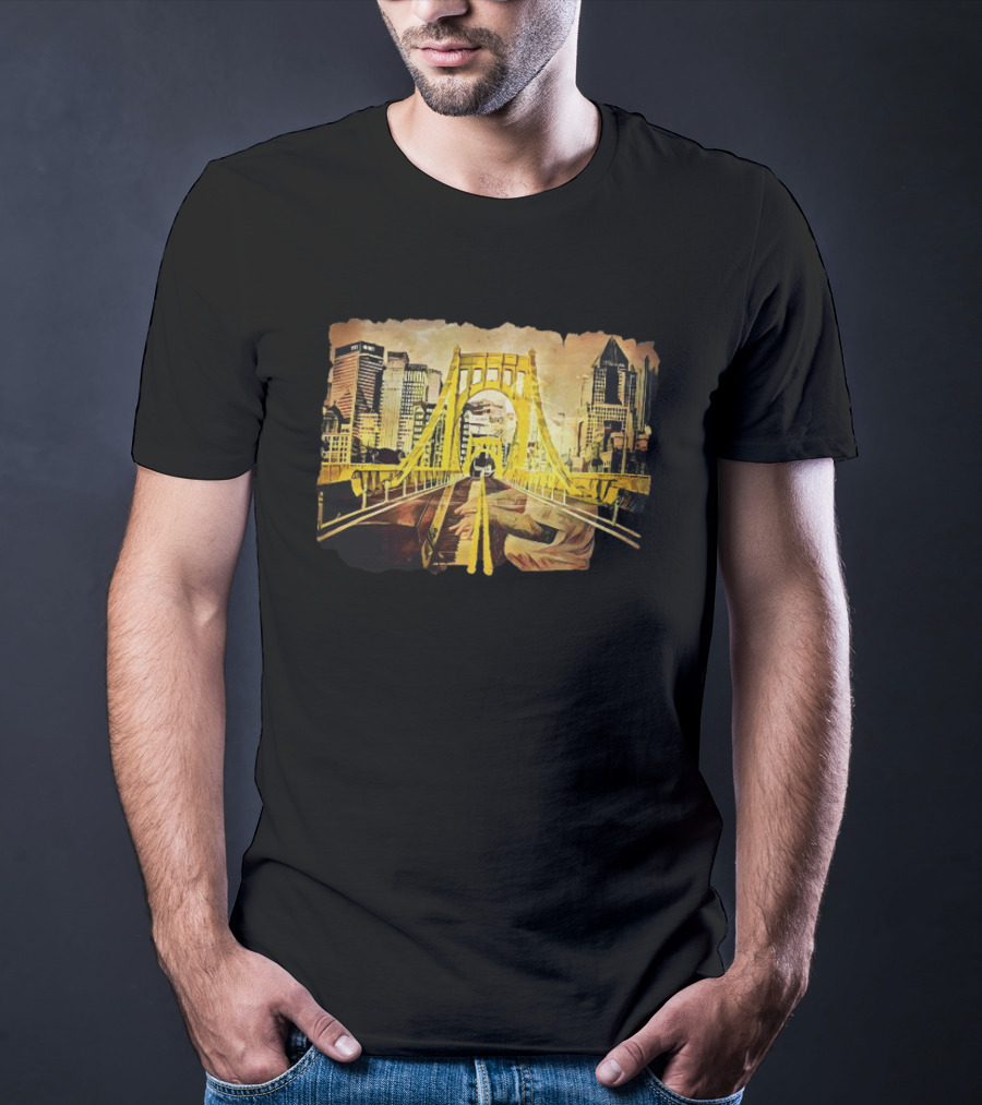 Pittsburgh Skyline 1992 Roberto Clemente Bridge Piano Player T-Shirt