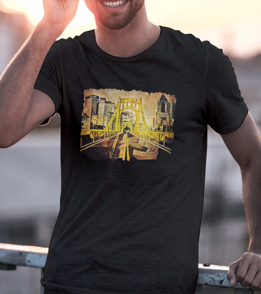Pittsburgh Skyline 1992 Roberto Clemente Bridge Piano Player T-Shirt