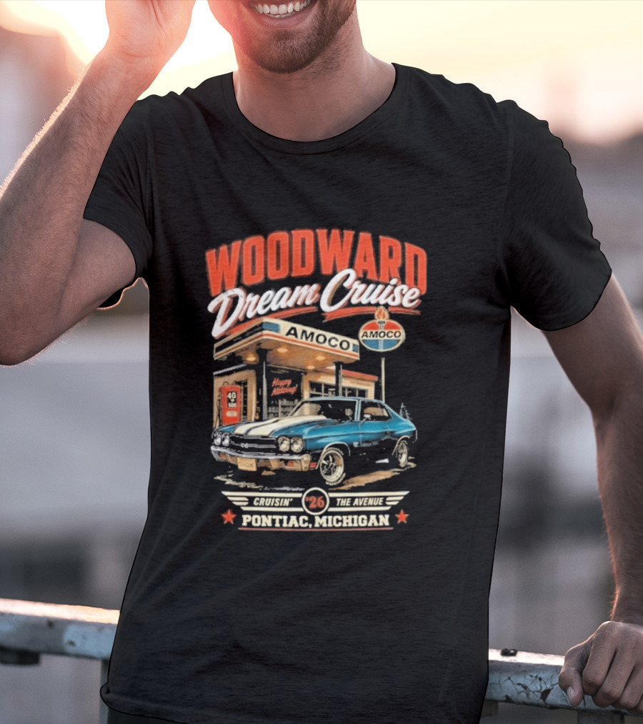Woodward Dream Cruise Pontiac Michigan Amoco Service Station Classic Car T-Shirt