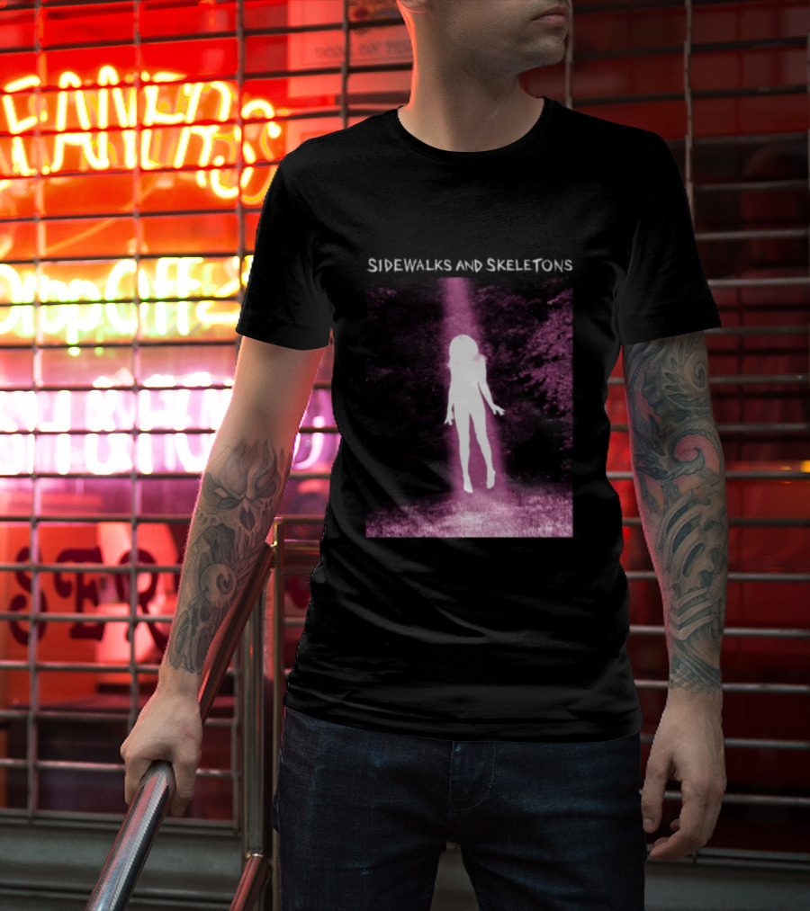 Sidewalks And Skeletons Goth Aesthetic Alien Abduction Vibes T-Shirt