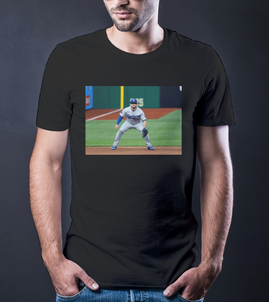 Los Angeles Dodgers Max Muncy Jersey Number 13 Third Baseman Action Shot T-Shirt