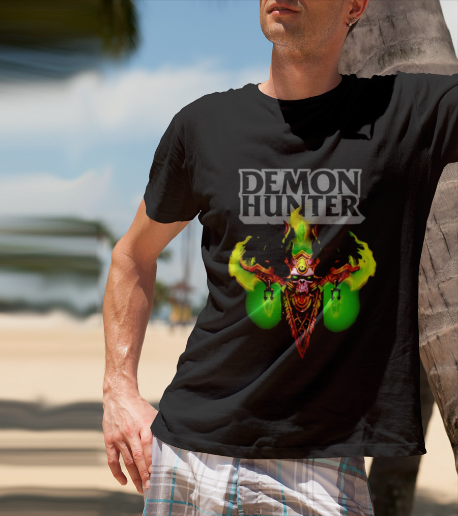 Demon Hunter Skull World Of Warcraft Emblem With Green Flame Accents T-Shirt