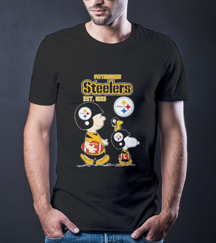 Pittsburgh Steelers Peanuts Charlie Brown Snoopy Football Est 1933 T-Shirt