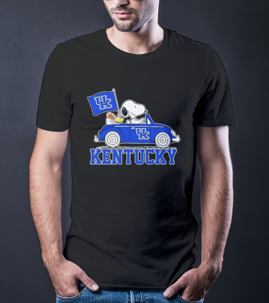 UK Wildcats Snoopy Driving Car With Kentucky Banner T-Shirt