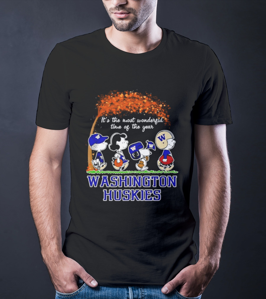 Washington Huskies Peanuts Characters It's The Most Wonderful Time Of The Year T-Shirt