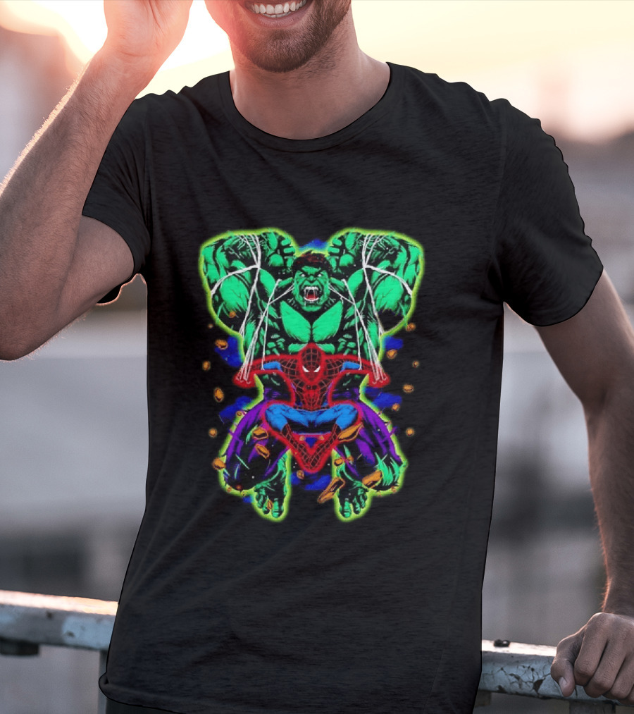 The Incredible Hulk And Spider Man Marvel Superheroes Comic Action Scene T-Shirt