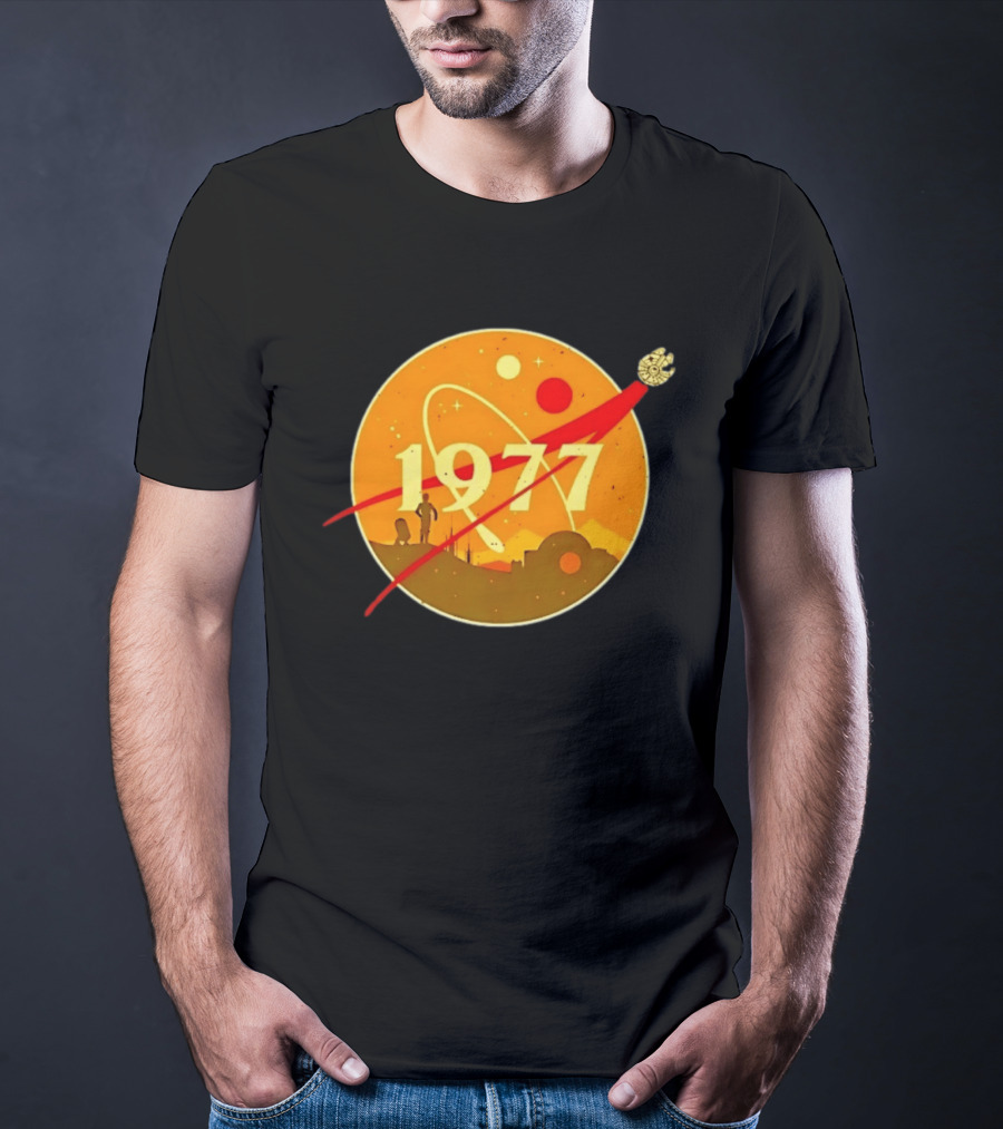 Star Wars 1977 Millennium Falcon Space Desert Silhouette Planetary Orbit T-Shirt