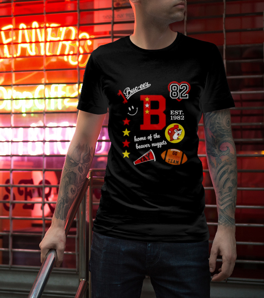 Buc Ee's 82 Est 1982 Home Of The Beaver Nuggets Football Tour T-Shirt