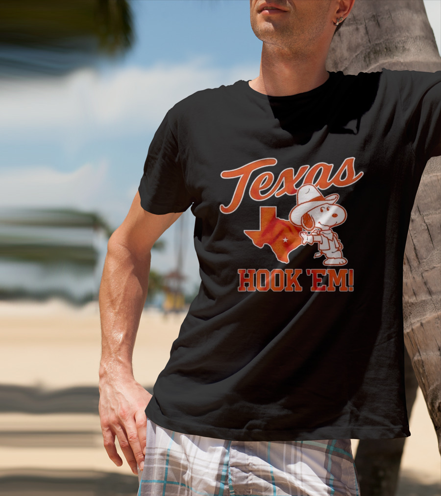 Texas Snoopy Hook 'Em Peanuts Cowboy Spirit T-Shirt