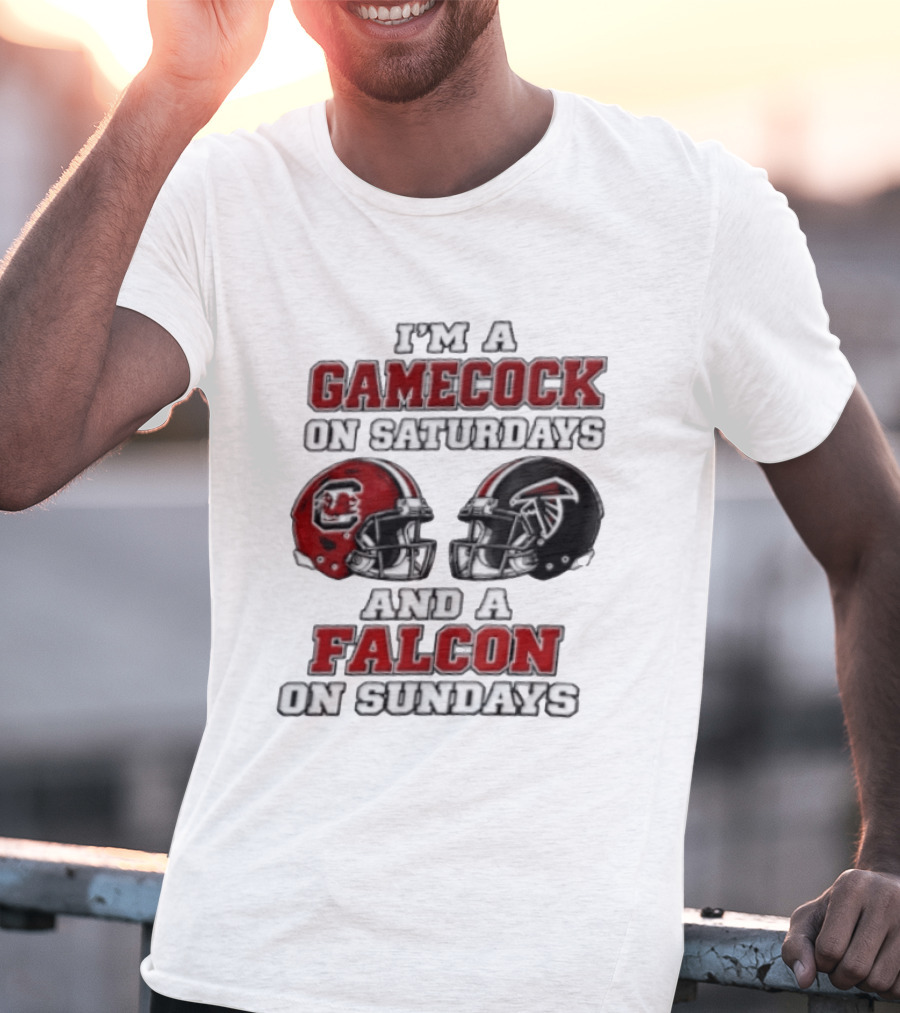 I'm A Gamecock On Saturdays And A Falcon On Sundays Helmet Football Fan شعار T-Shirt