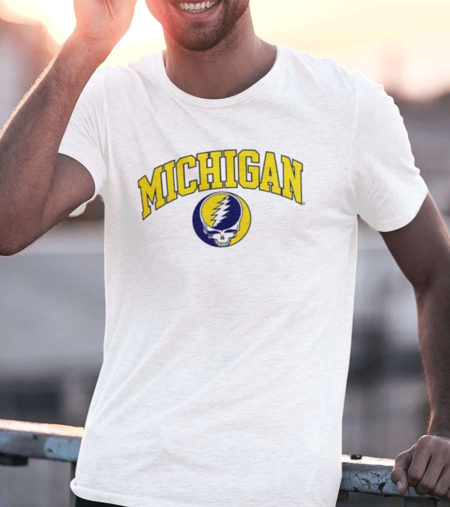 Michigan Wolverines Grateful Dead 2026 Collaboration Lightning Skull T-Shirt