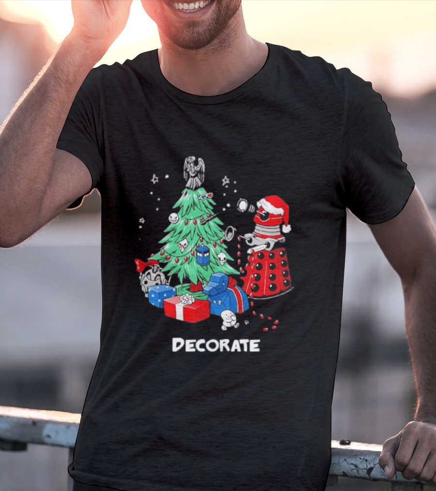 Doctor Who Dalek Christmas Tree Decorate Scene T-Shirt