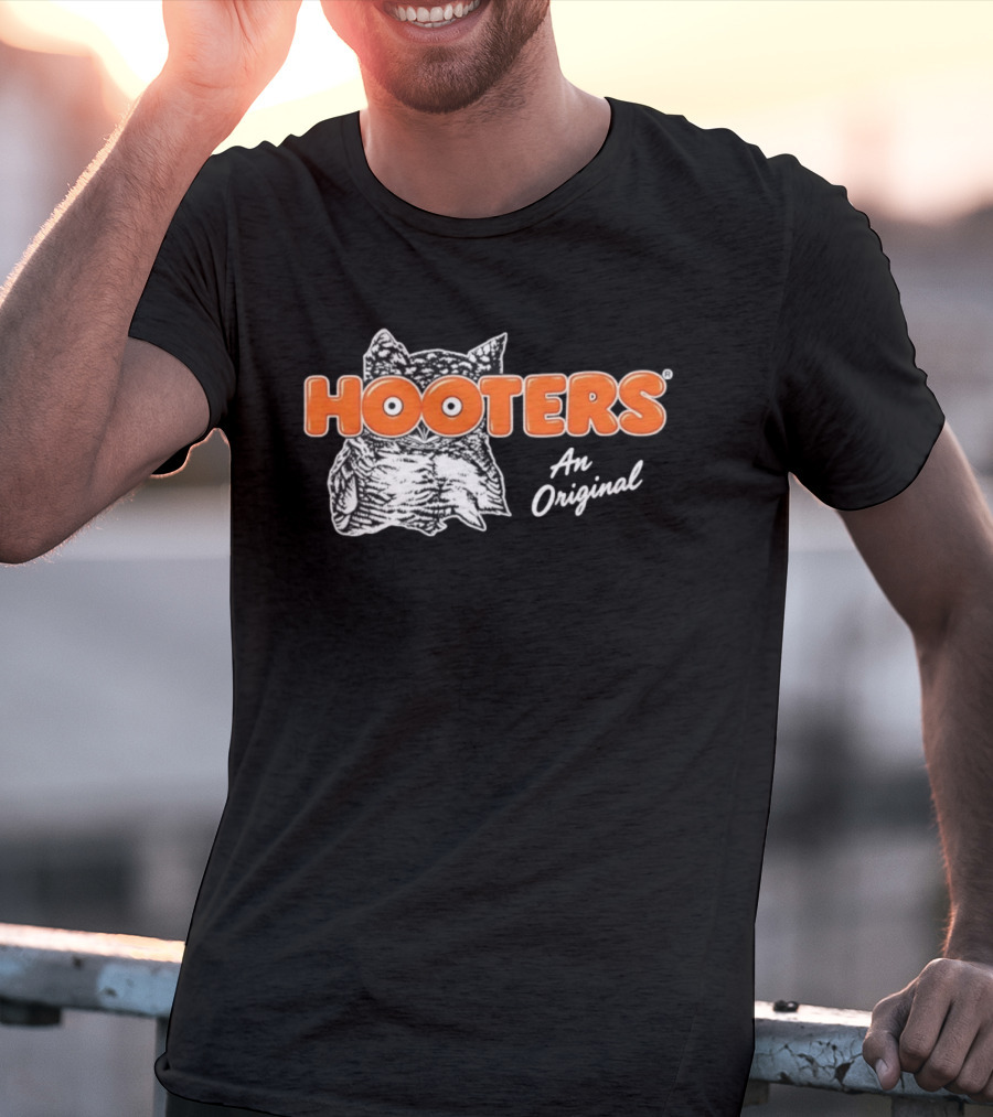 Hooters Owl An Original Restaurant Brand T-Shirt