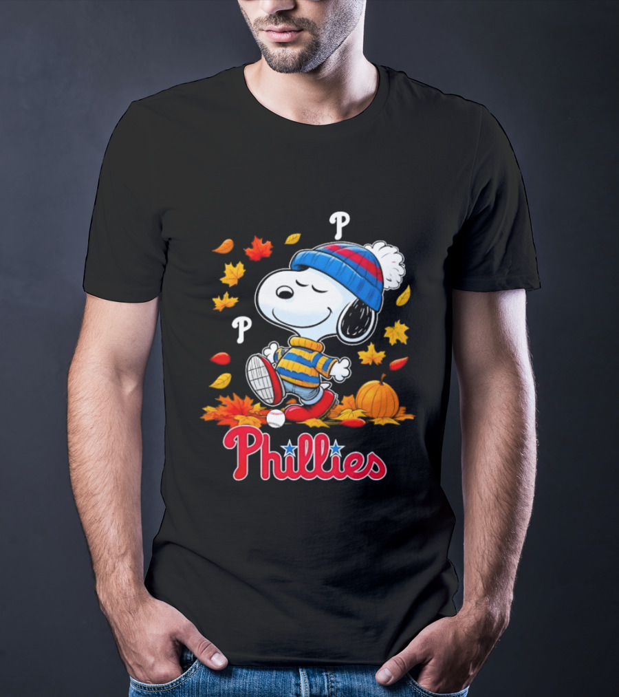 Snoopy Philadelphia Phillies Autumn Leaves Pumpkin Baseball Fan T-Shirt