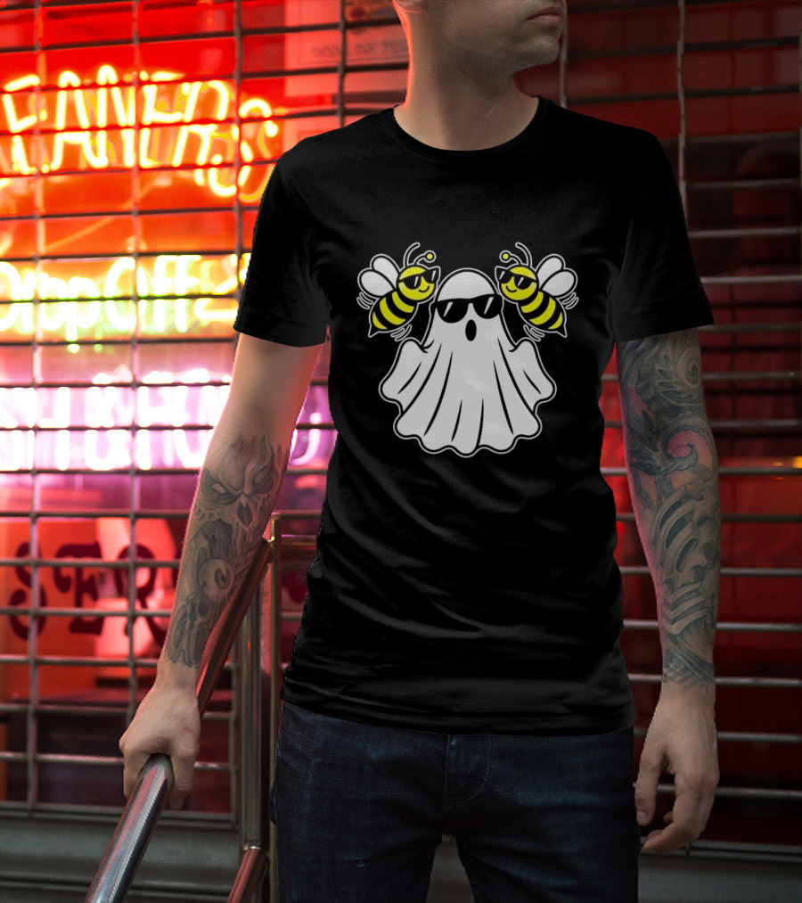 Ghost With Sunglasses And Bees Spooky Halloween Fun T-Shirt