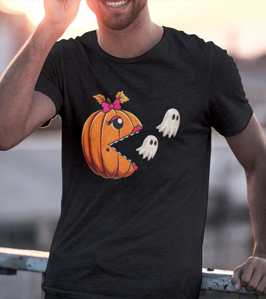 Ms Pac Man Pumpkin Shape Halloween Ghosts T-Shirt
