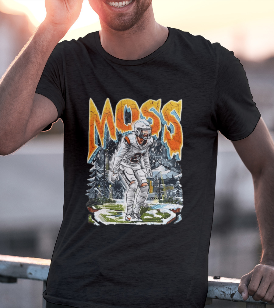 Moss Broncos Country Football Comic Style Winter Sports Scene T-Shirt