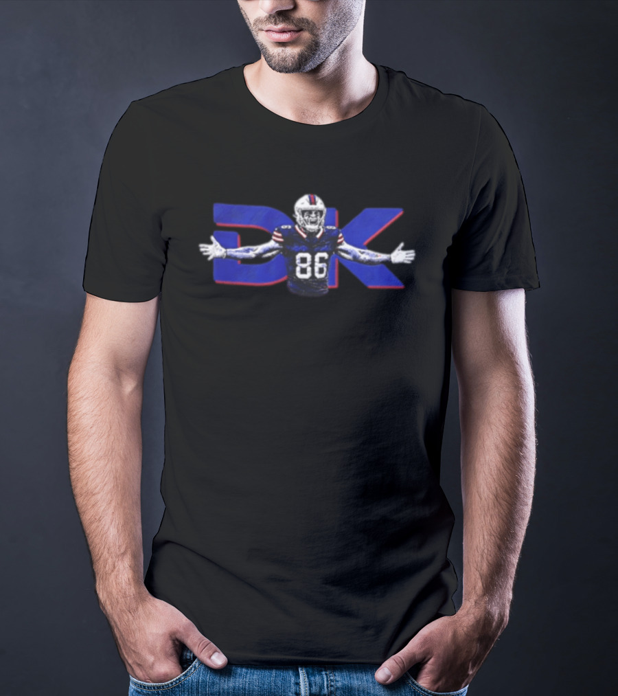 DK Buffalo Bills 86 Football Player With Helmet Arms Outstretched T-Shirt