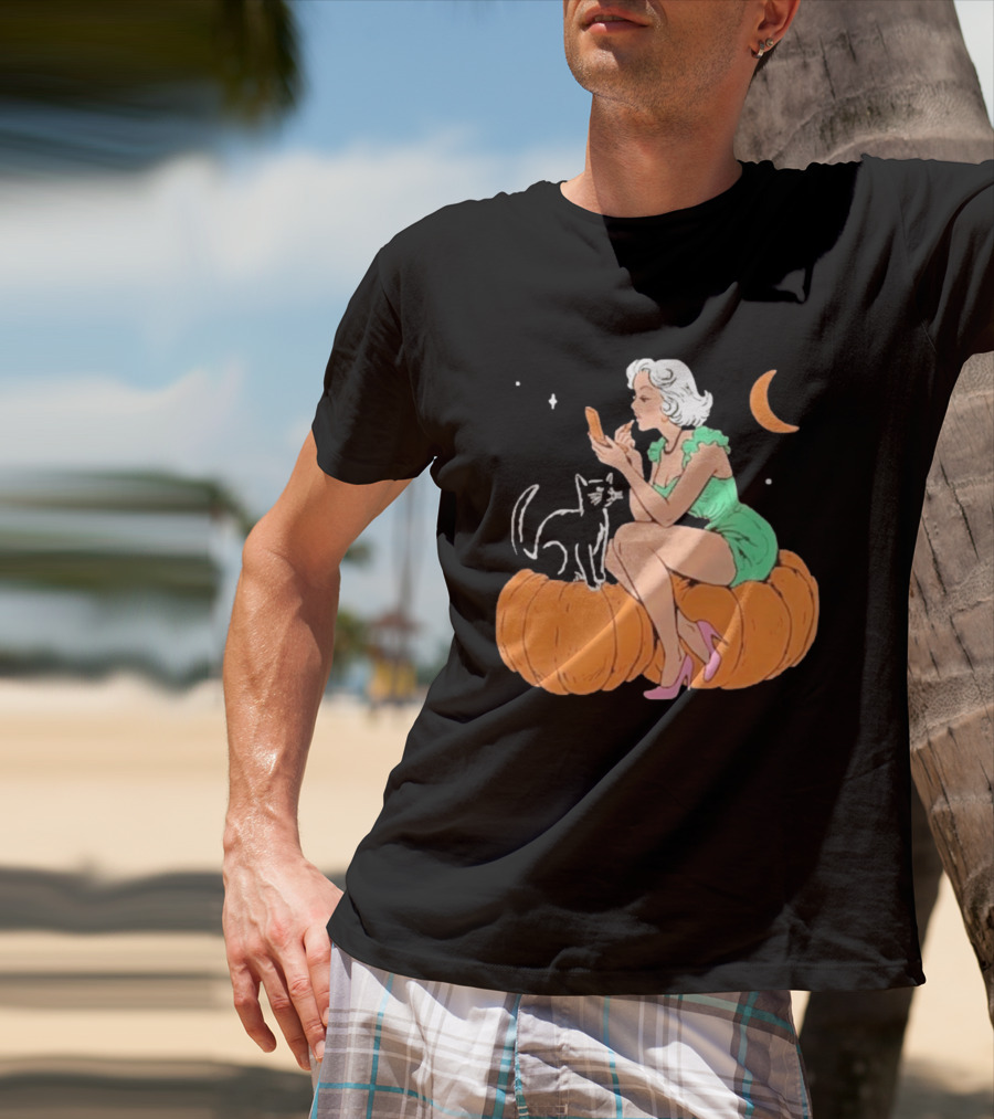 Pinup Girl Applying Lipstick On Pumpkin With Black Cat Halloween Moon Scene T-Shirt