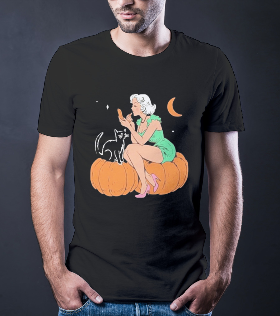 Pinup Girl Applying Lipstick On Pumpkin With Black Cat Halloween Moon Scene T-Shirt