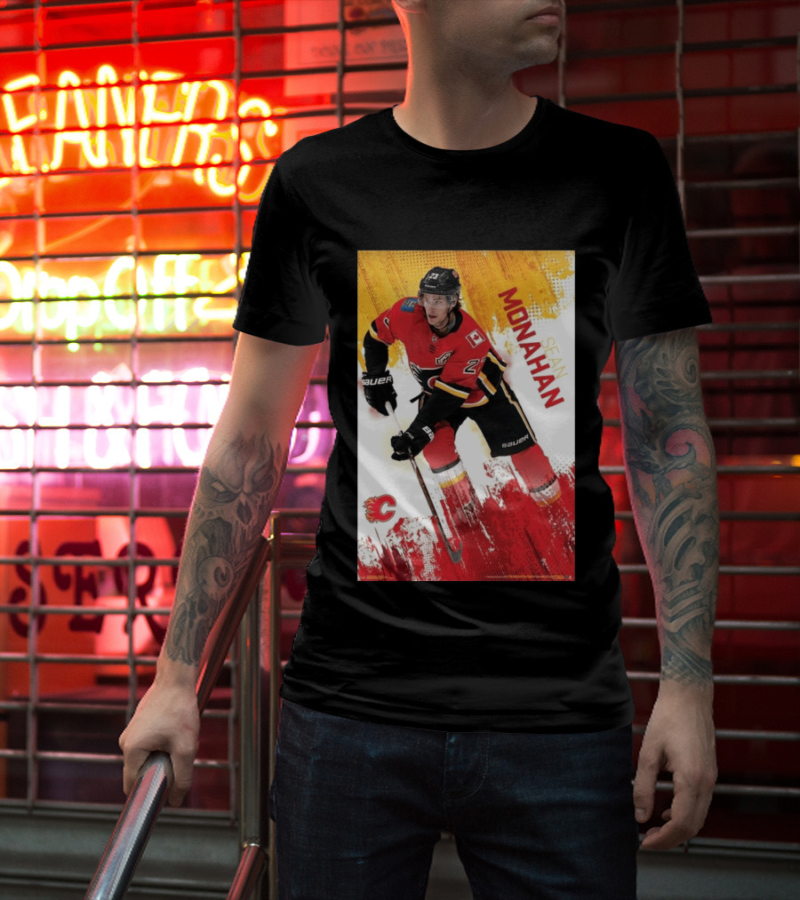 Sean Monahan Calgary Flames NHL Hockey Action T-Shirt