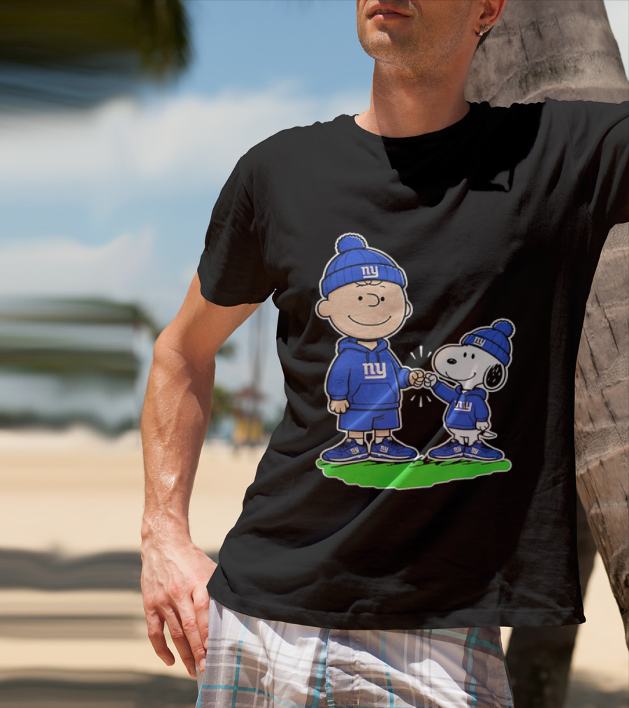 Snoopy And Charlie Brown NY Giants NFL Collaboration T-Shirt