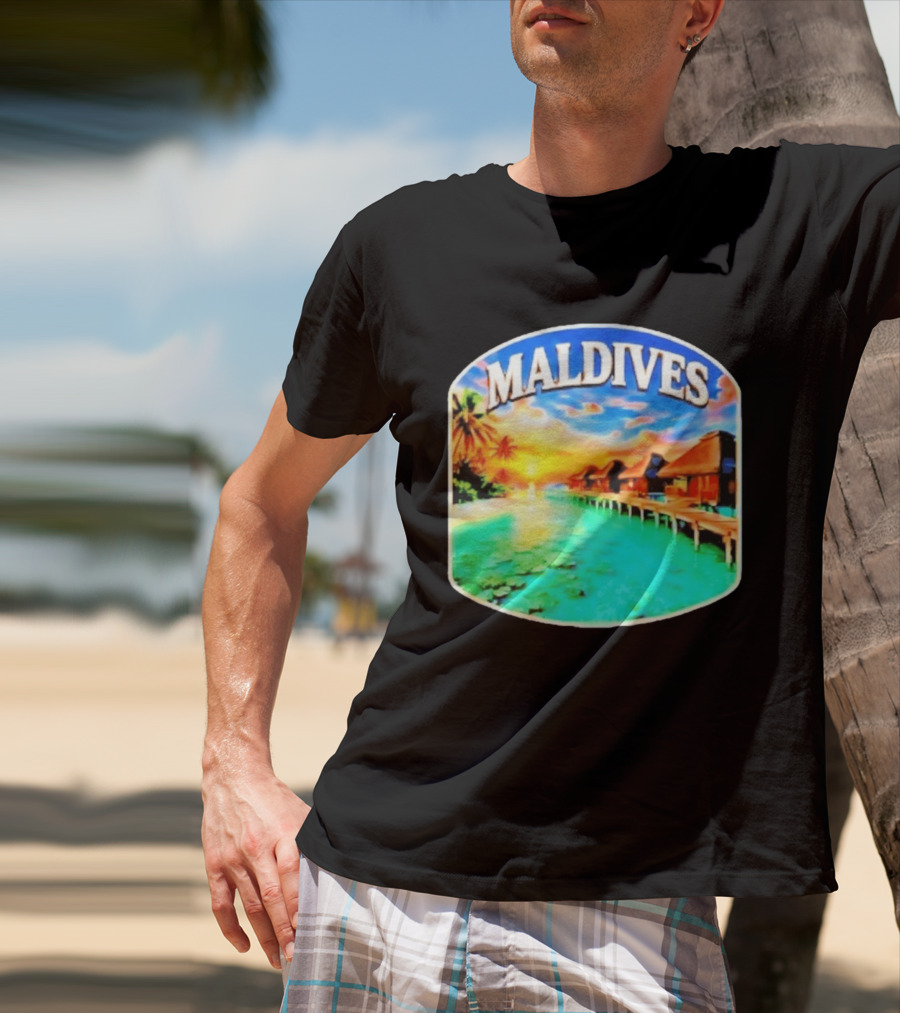 Maldives Tropical Sunset Overwater Bungalows Exquisite Island Escape T-Shirt