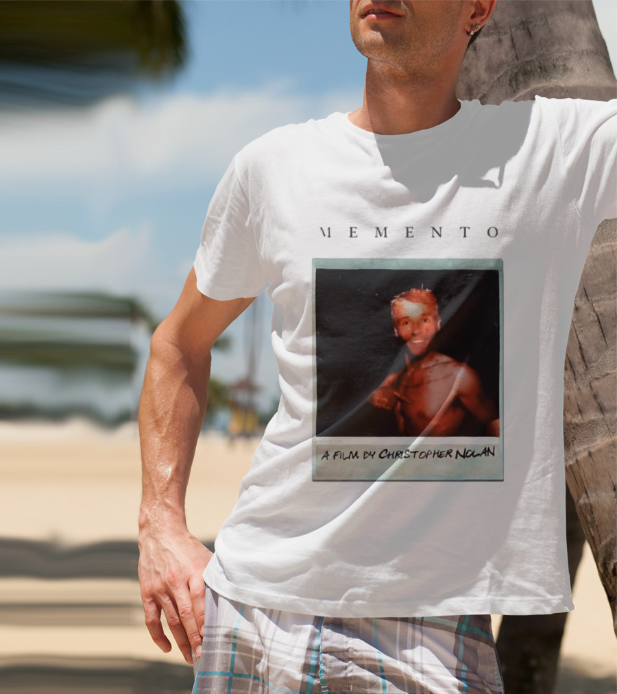 Memento A Film By Christopher Nolan Guy Pearce Polaroid Image T-Shirt
