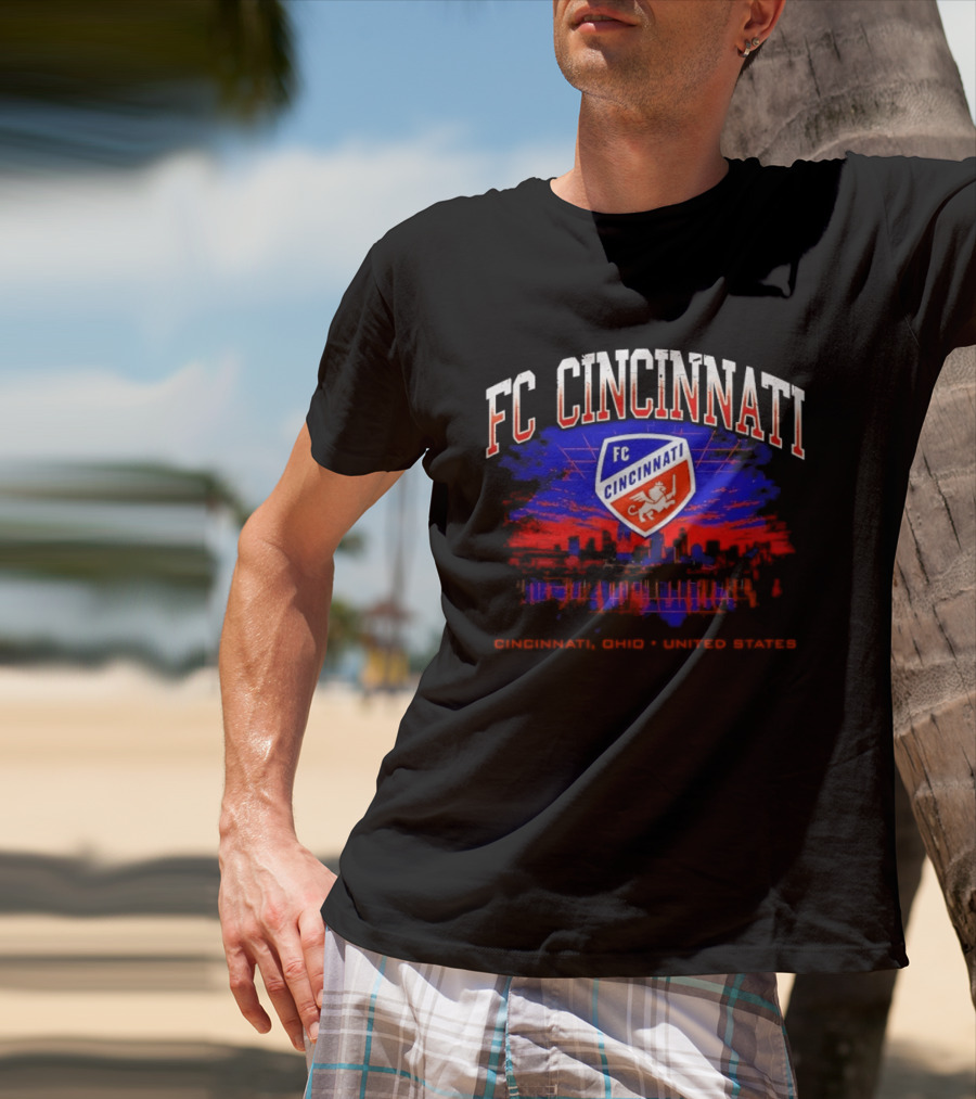 FC Cincinnati Skyline Cincinnati Ohio United States T-Shirt