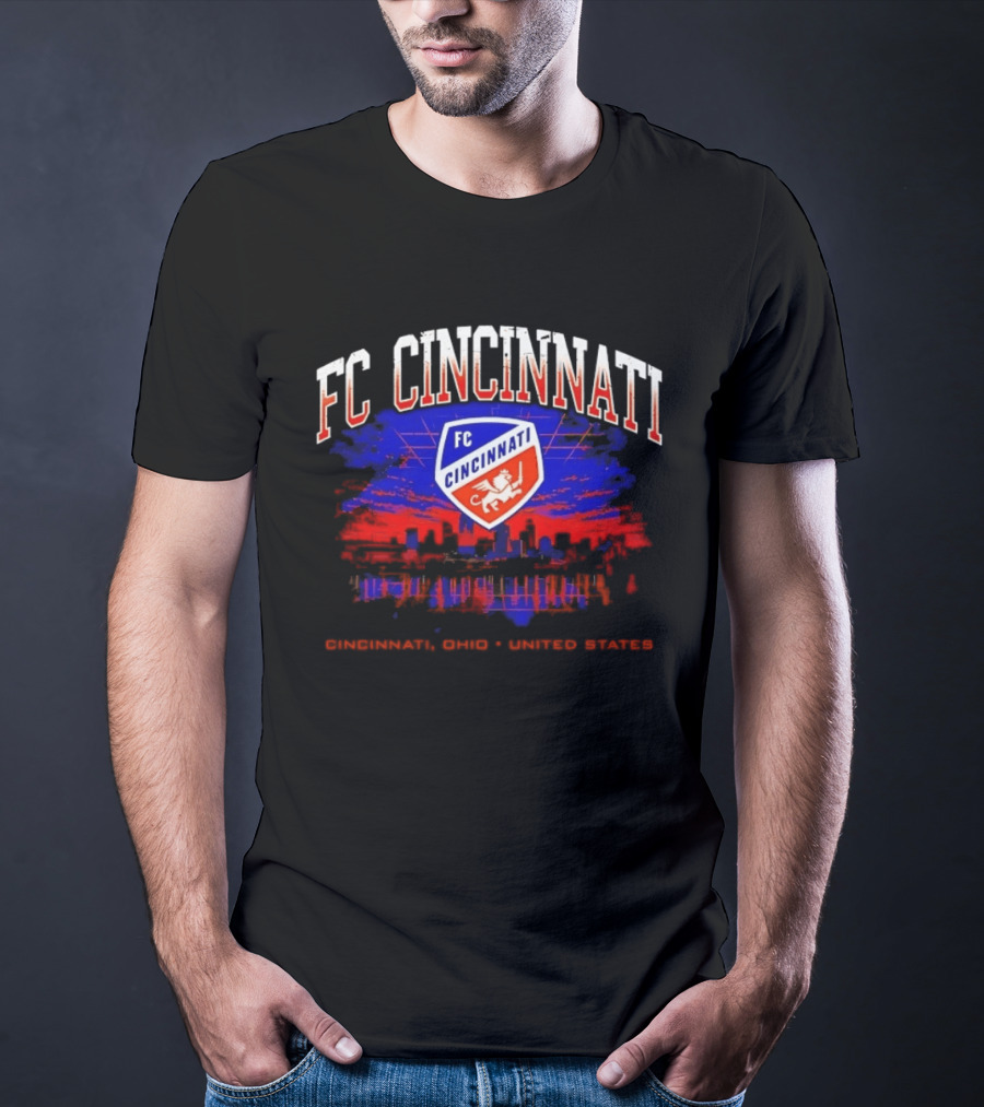 FC Cincinnati Skyline Cincinnati Ohio United States T-Shirt