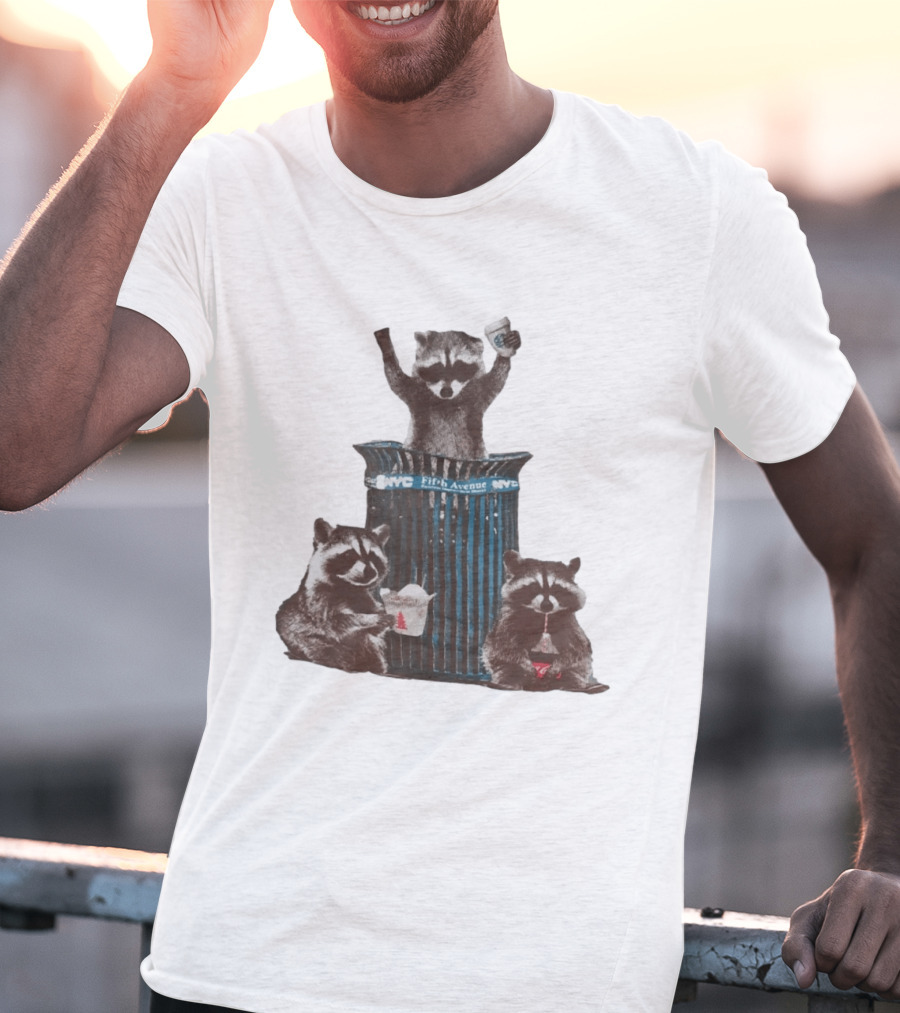 NYC Fifth Avenue Raccoons In Trash Can Pizza Coffee T-Shirt