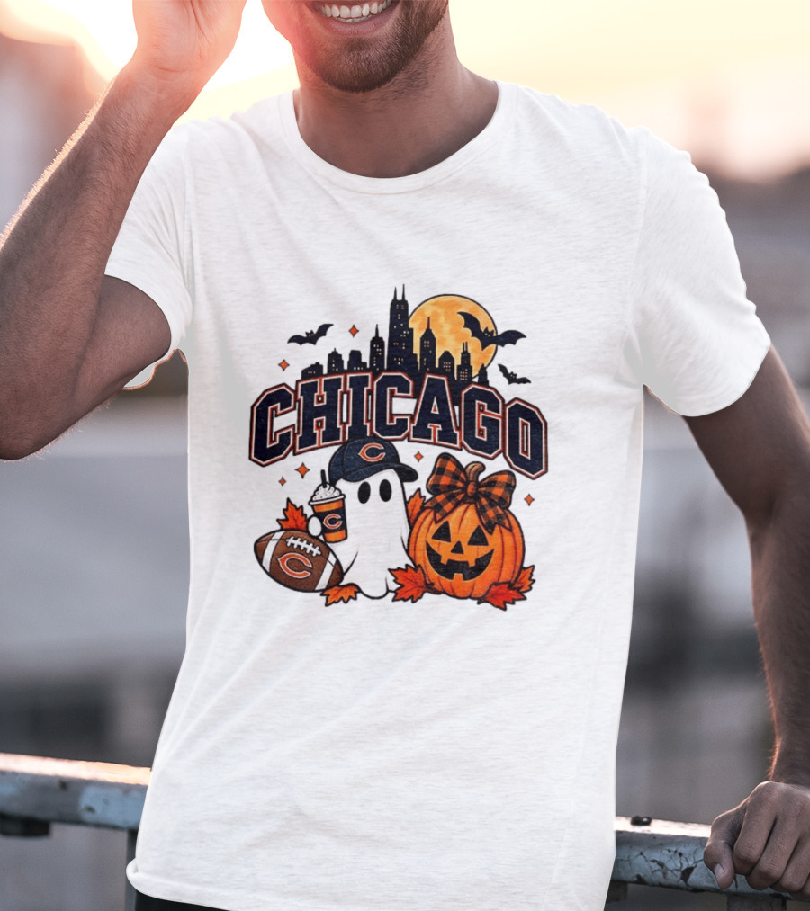 Chicago Bears Halloween Ghost Pumpkin Football Skyline Moon T-Shirt