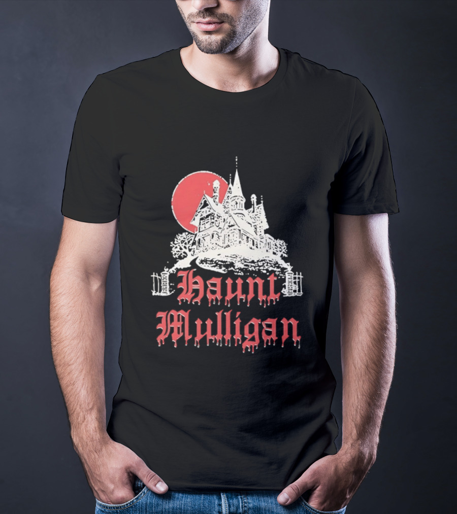 Haunt Mulligan Gothic Haunted House Horror Red Moon T-Shirt