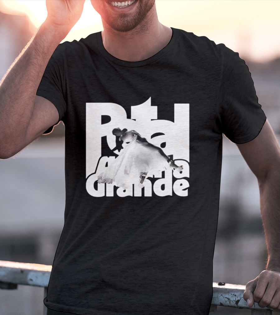 Petal Ariana Grande Pop Music Singer Floating T-Shirt
