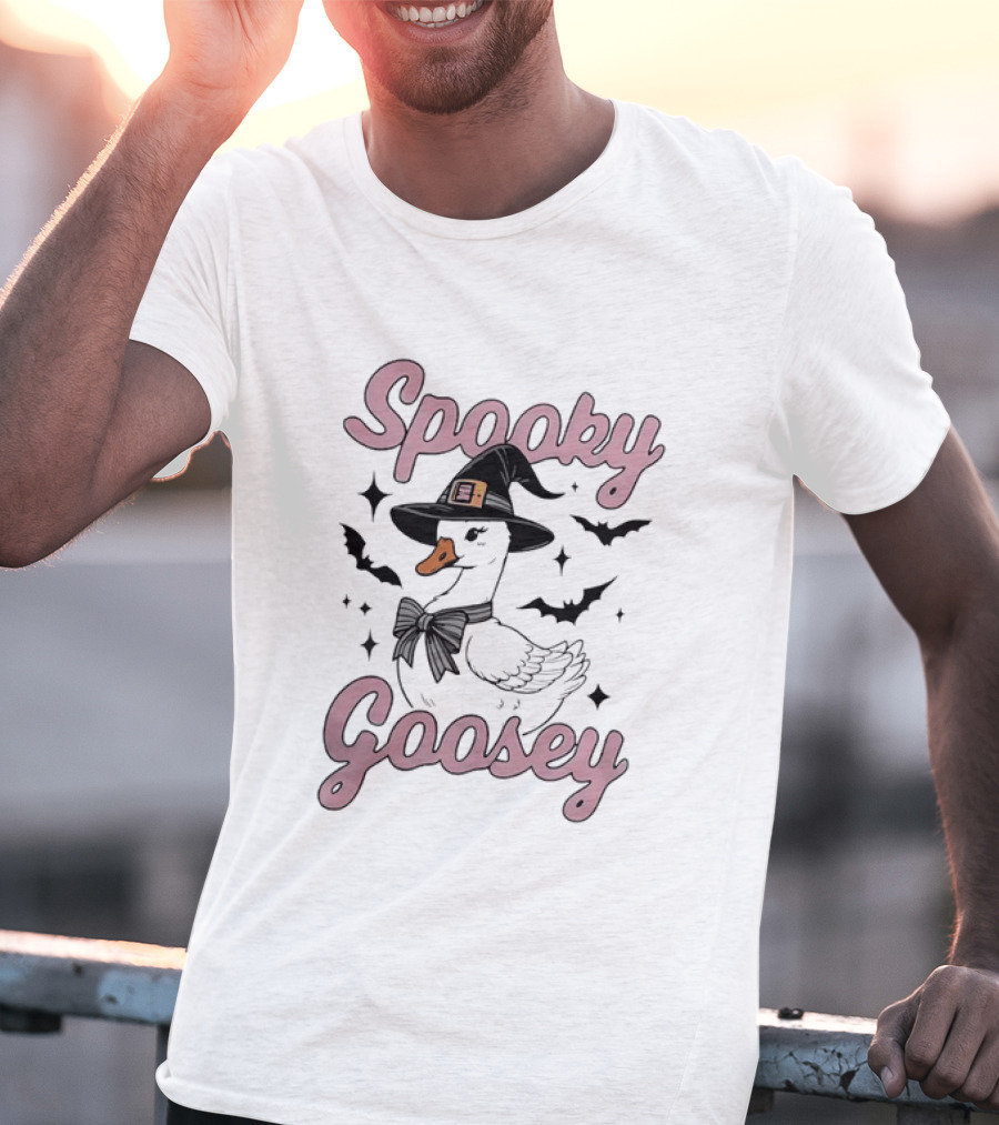 Spooky Goosey Halloween Witch Goose Bats Stars T-Shirt
