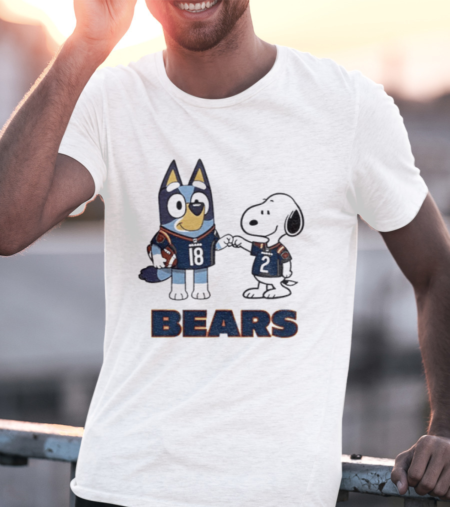 Bluey And Snoopy Chicago Bears Football Team Friends T-Shirt