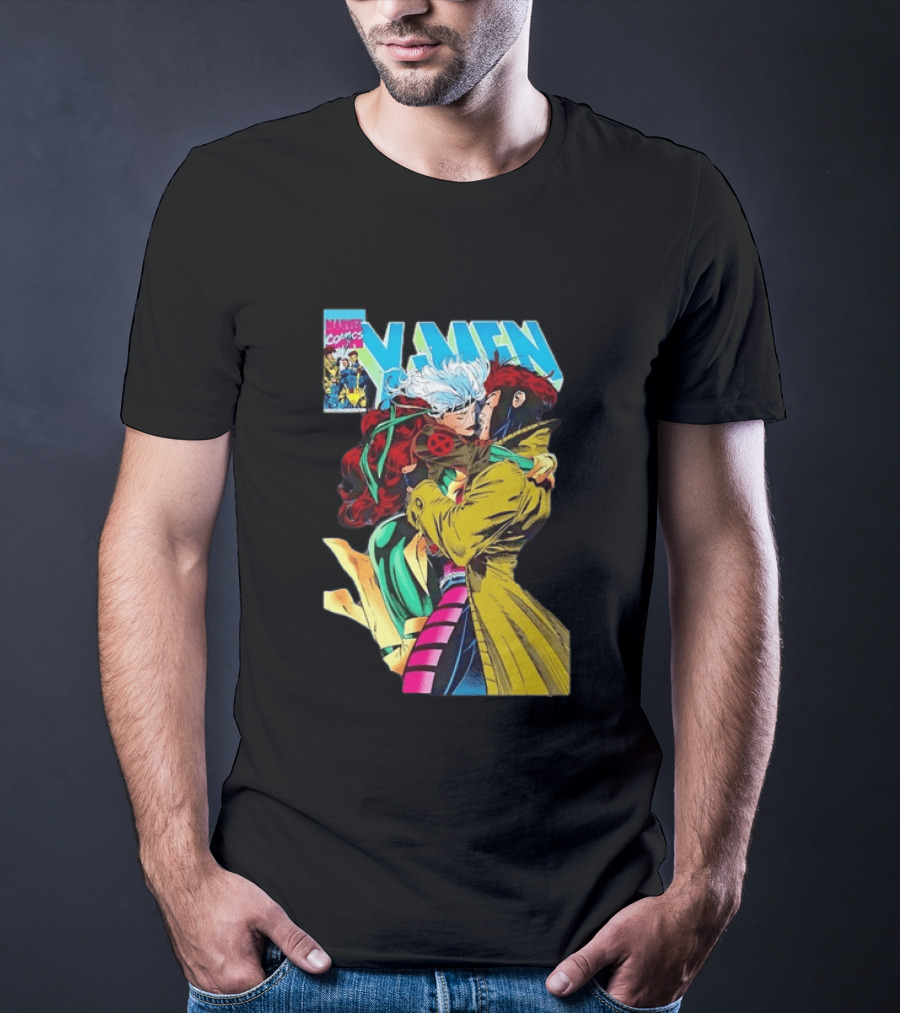 Marvel Comics X Men Rogue And Gambit Romantic Embrace Cover T-Shirt