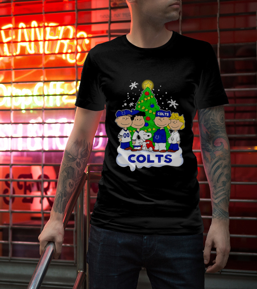 Peanuts Characters Indianapolis Colts Christmas Tree Snoopy Woodstock Snowflakes T-Shirt