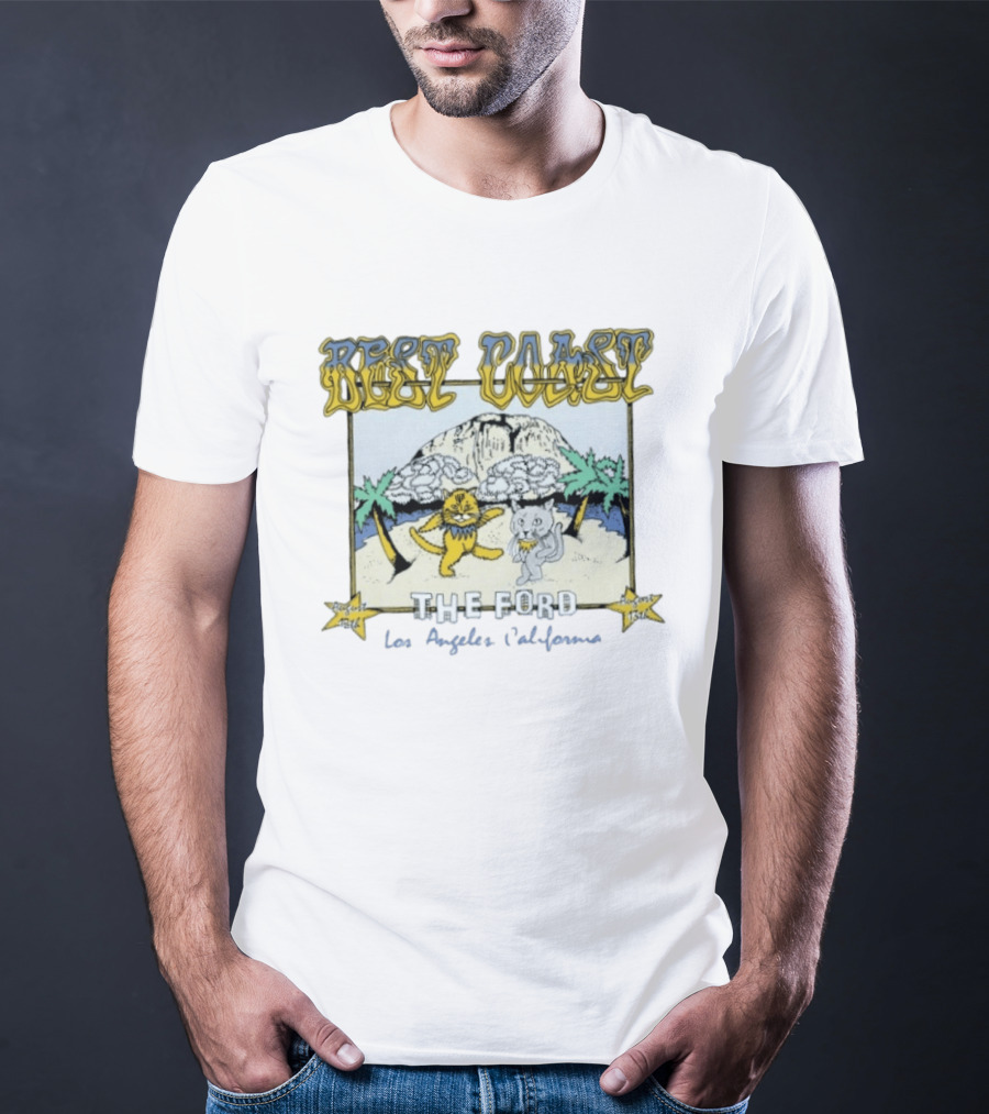 Best Coast The Ford Los Angeles California August 2022 Concert Cats And Mountains T-Shirt