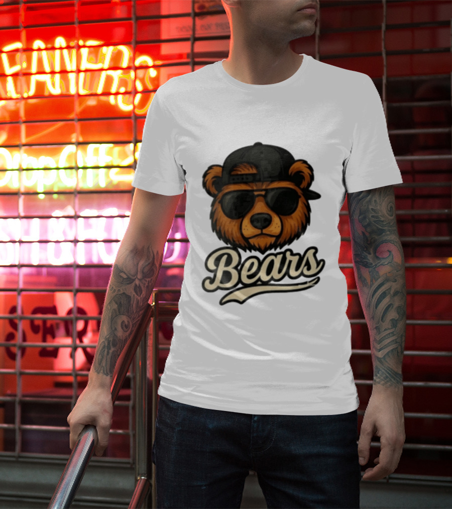 Chicago Bears Cool Bear In Sunglasses And Cap T-Shirt