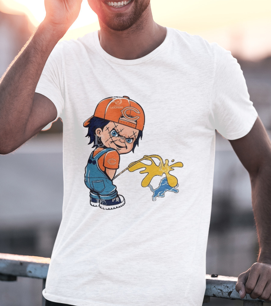 Chicago Bears Chucky Piss On Detroit Lions Rivalry Meme T-Shirt