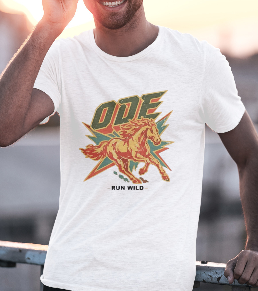 Ode Run Wild Distressed Horse Lightning Bolt Vintage Equine T-Shirt